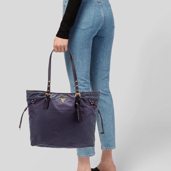Authentic PRADA Tessuto Nylon Saffiano Tote Navy Blue - Picture 3 of 15